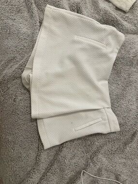 Forever 21 White Textured Knit Shorts